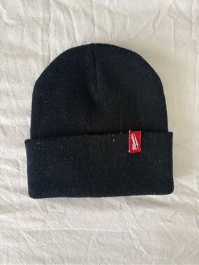 MILWAUKEE Black Knit Cuffed Beanie